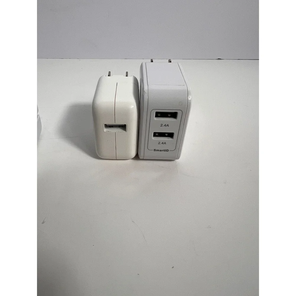 Travel Smart TS253ADN Worldwide Travel Adapter &‎ iClever USB Charger